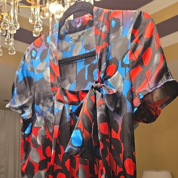 A/X Armani Exchange Silk Red and Blue Patterned Blouse - Picture 3 of 15